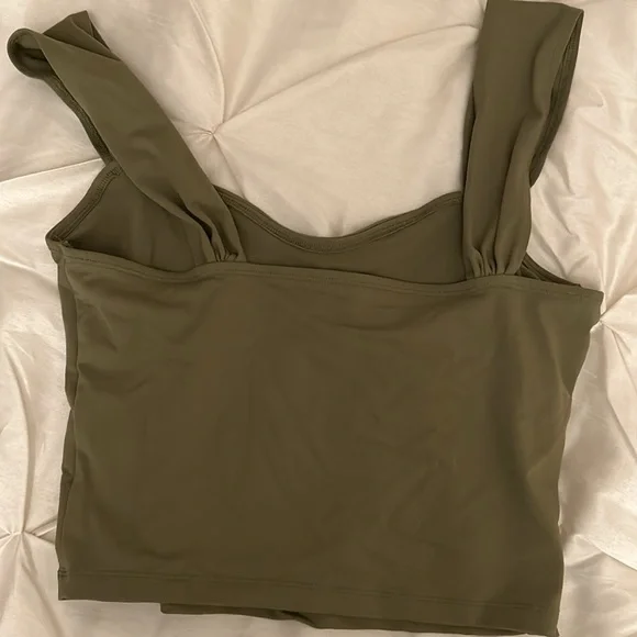 GUC ABERCROMBIE AND FITCH TOP M - Picture 5 of 5